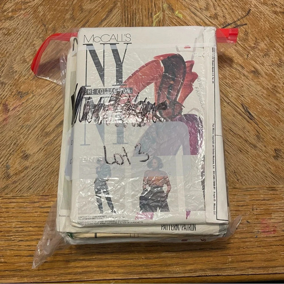 Vintage Lot Of 10 McCall’s and Busy Women’s Sewing Patterns - Picture 6 of 6